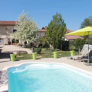  Hébergement de vacances Les Trois Maisons